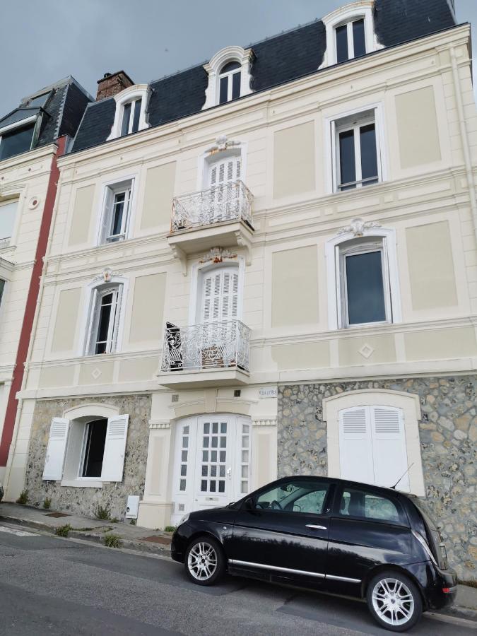 Les Pieds Dans L'Eau Apartment Trouville-sur-Mer Exterior photo